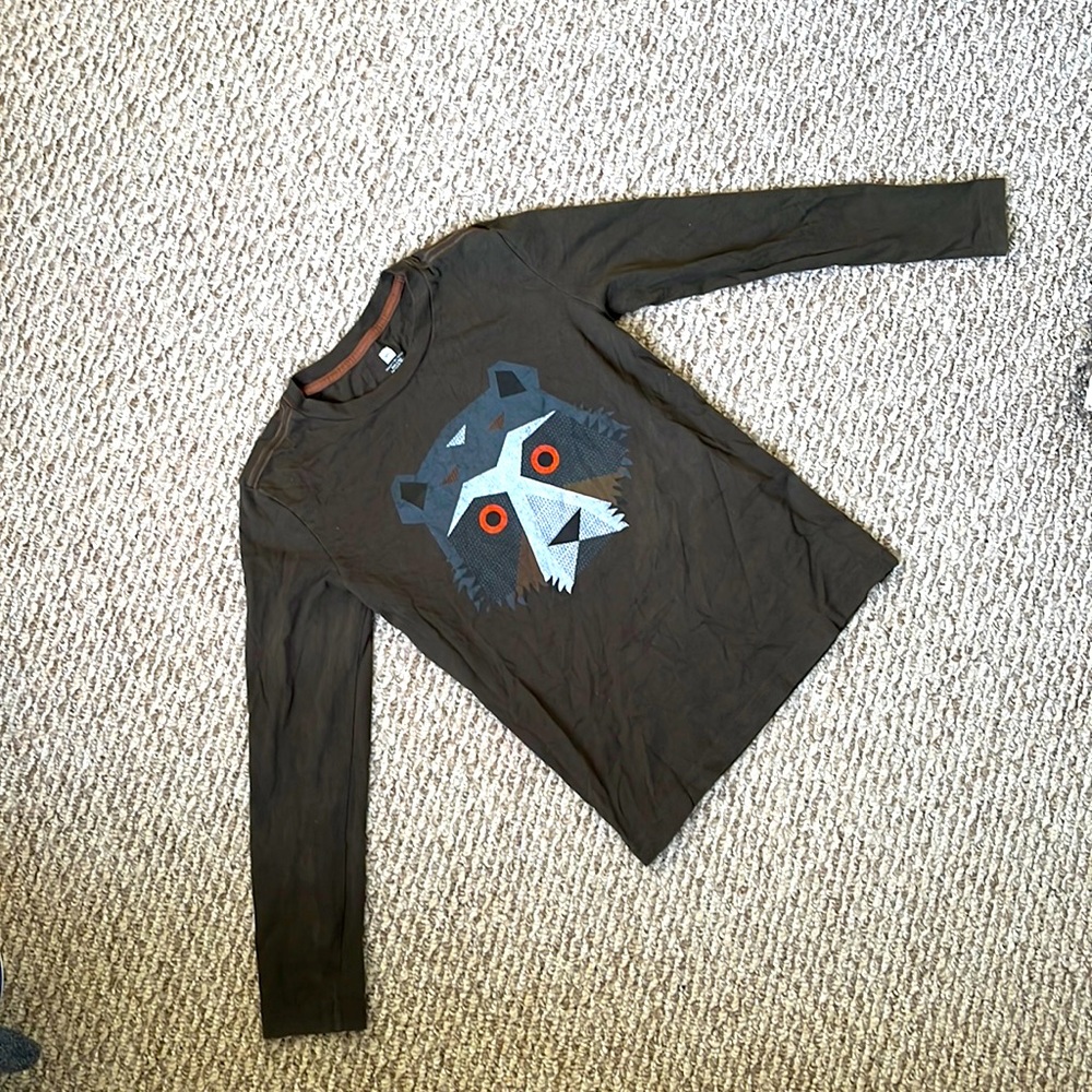The Tea Collection graphic long sleeve tee shirts